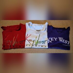 3 S/M Key West logo Short Sleeve Crop Top T-Shirts, Fun in the Sun 🌞